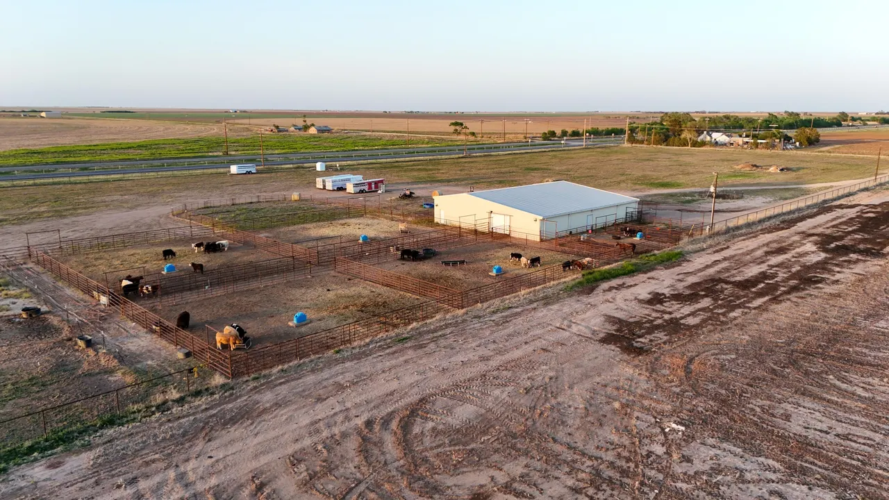 Photo 5 — 6801 N County Rd 3600, Idalou, TX 79329