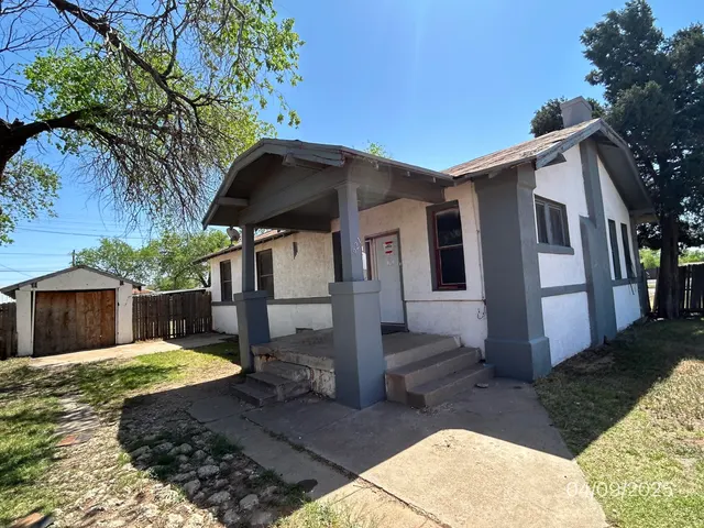 Front exterior — 1921 Dixie Drive, Lubbock, TX 79411