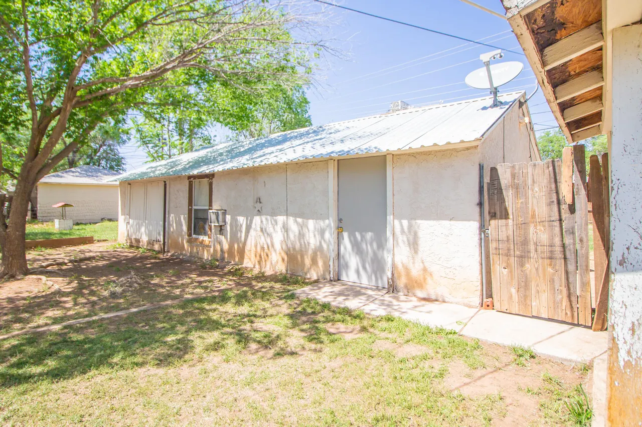 Photo 7 — 1608 29th Street, Lubbock, TX 79411