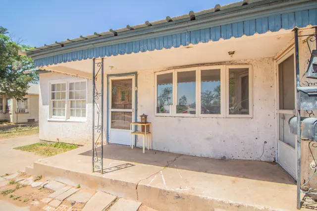 Photo 3 — 1608 29th Street, Lubbock, TX 79411