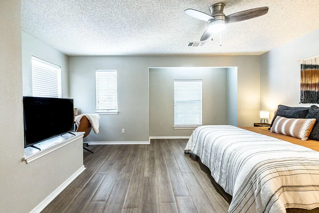 Photo 37 — 2105 Main Street # 6, Lubbock, TX 79401