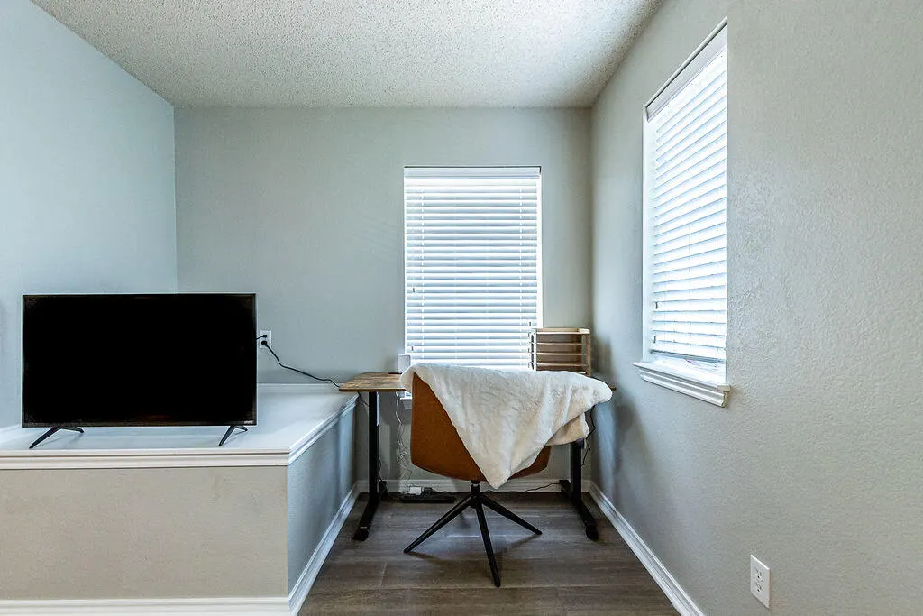 Photo 38 — 2105 Main Street # 6, Lubbock, TX 79401