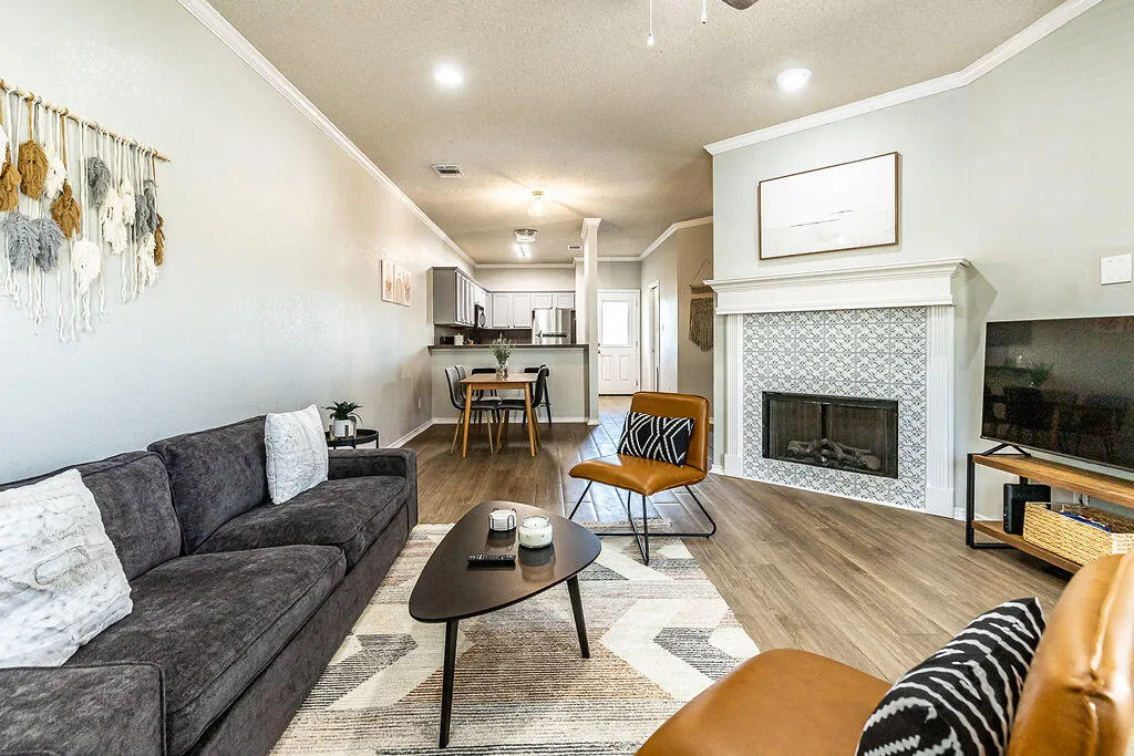 Photo 18 — 2105 Main Street # 6, Lubbock, TX 79401