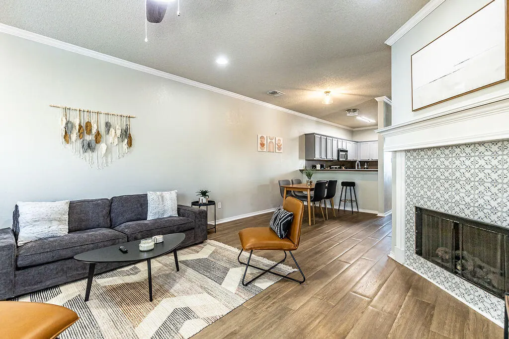 Photo 15 — 2105 Main Street # 6, Lubbock, TX 79401