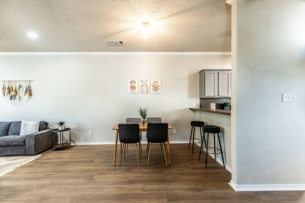 Photo 12 — 2105 Main Street # 6, Lubbock, TX 79401