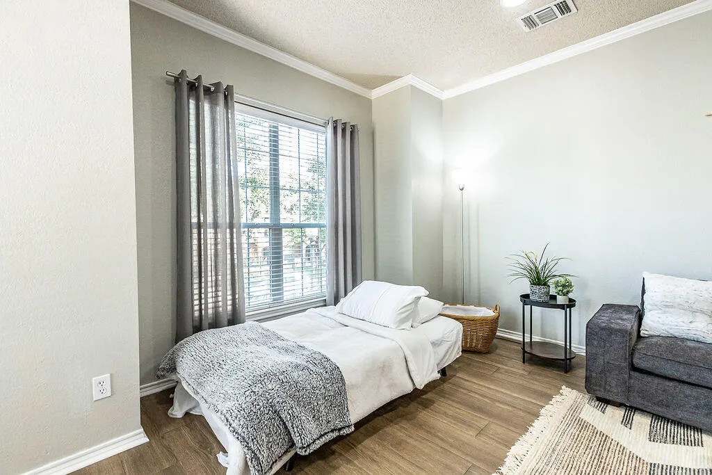 Photo 54 — 2105 Main Street # 6, Lubbock, TX 79401