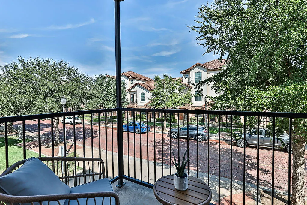 Photo 58 — 2105 Main Street # 6, Lubbock, TX 79401