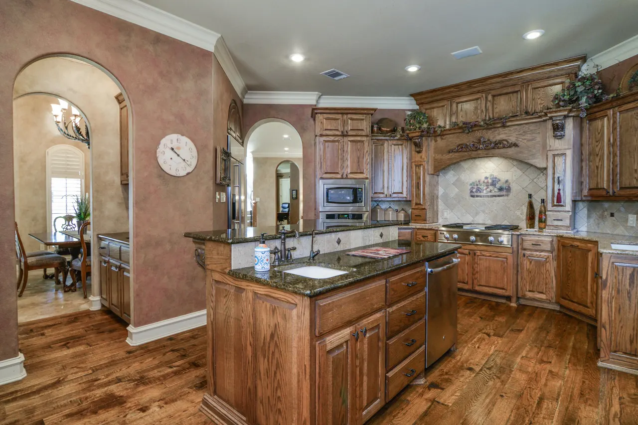 Photo 3 — 1106 N 14th Street, Wolfforth, TX 79382