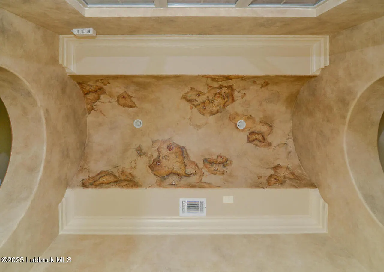 Photo 14 — 1106 N 14th Street, Wolfforth, TX 79382