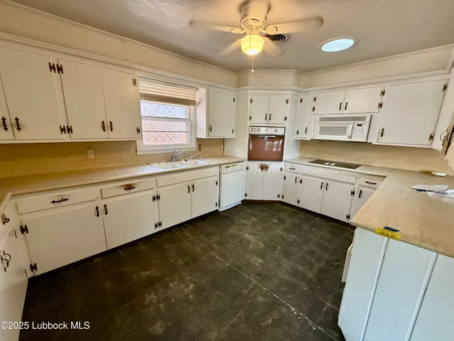 Photo 5 — 2107 53rd Street, Lubbock, TX 79412