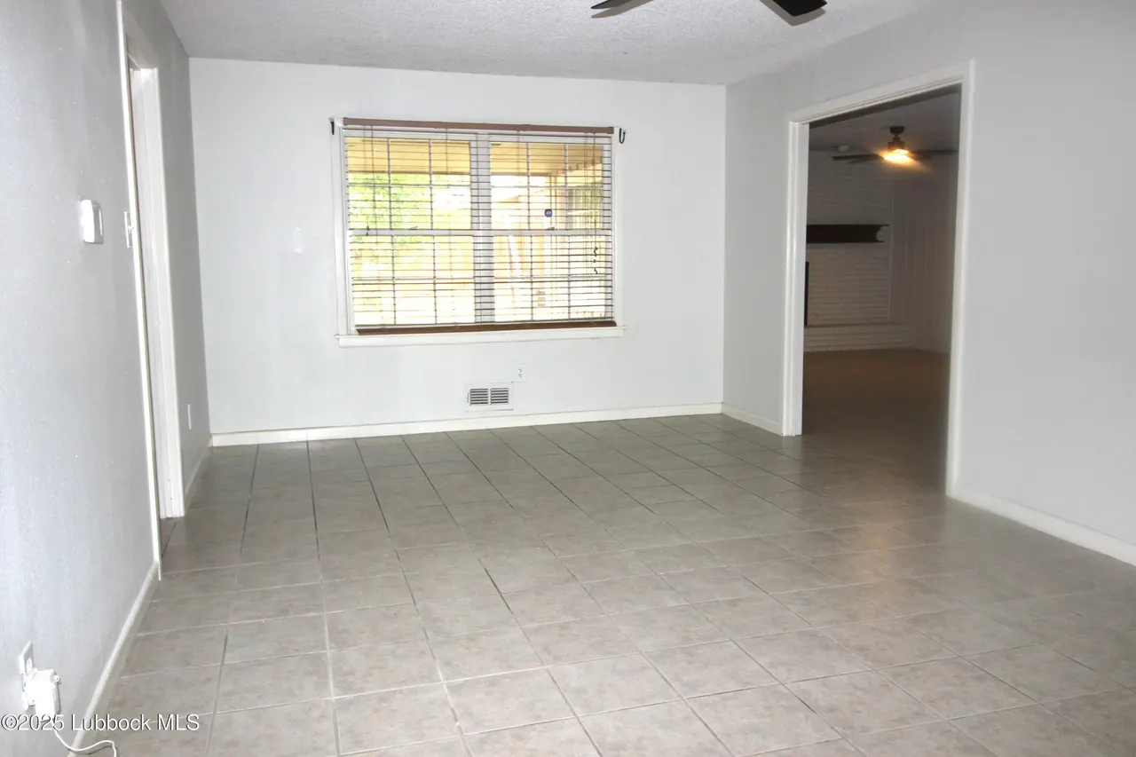 Photo 2 — 3707 38th Street, Lubbock, TX 79413