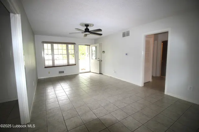 Photo 3 — 3707 38th Street, Lubbock, TX 79413