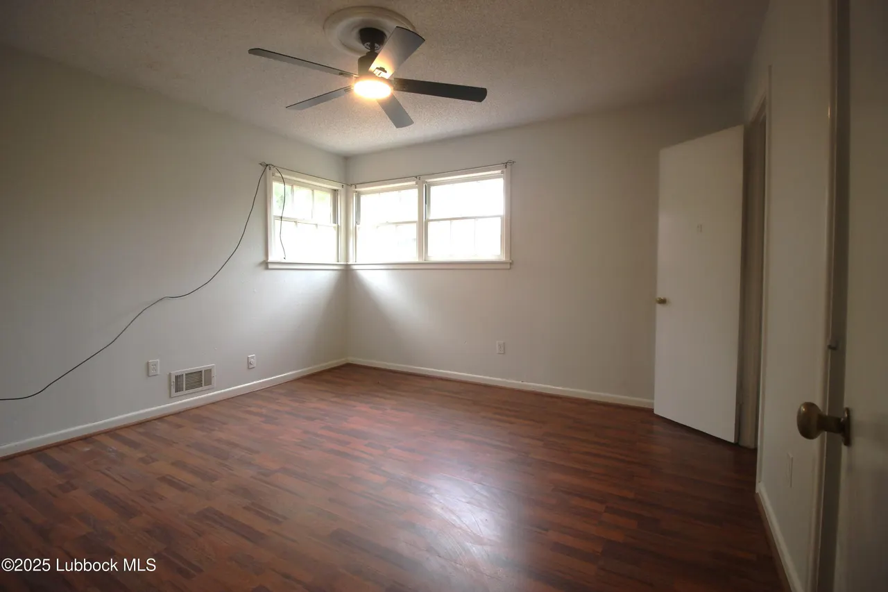 Photo 16 — 3707 38th Street, Lubbock, TX 79413