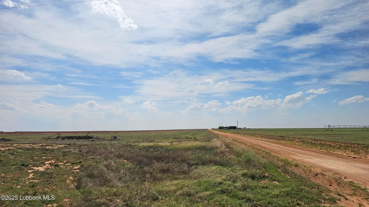 Front exterior — CR 355 CR 355, Brownfield, TX 79316