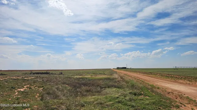 Front exterior — CR 355 CR 355, Brownfield, TX 79316
