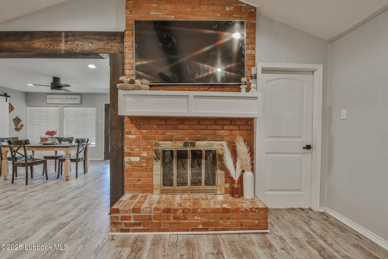 Photo 11 — 6901 Avenue W, Lubbock, TX 79412