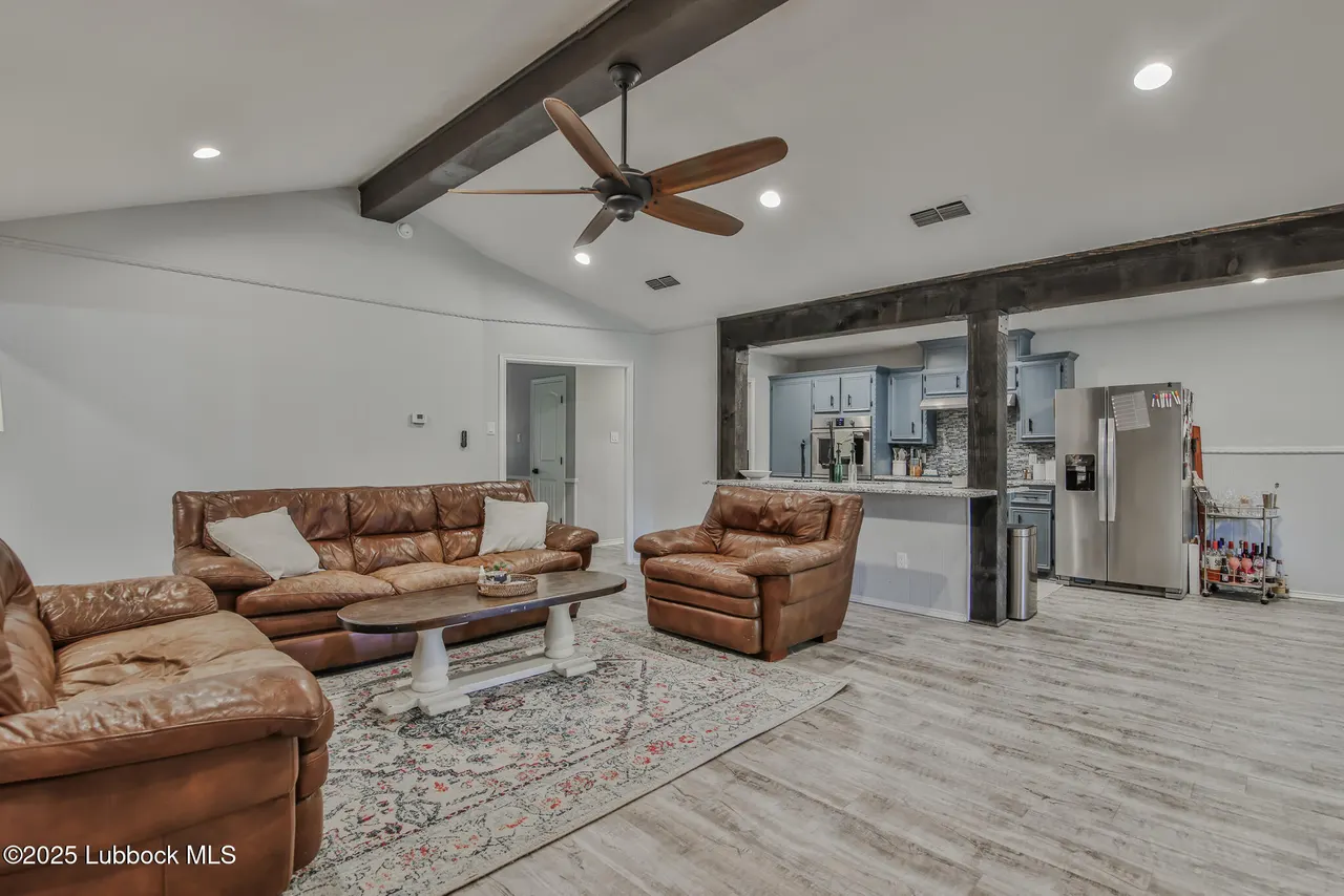 Photo 12 — 6901 Avenue W, Lubbock, TX 79412