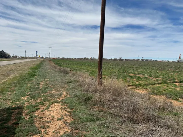 Photo 3 — 5 FM 597, Abernathy, TX 79311