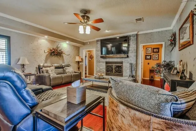 Photo 8 — 1913 N Genoa Avenue, Lubbock, TX 79416