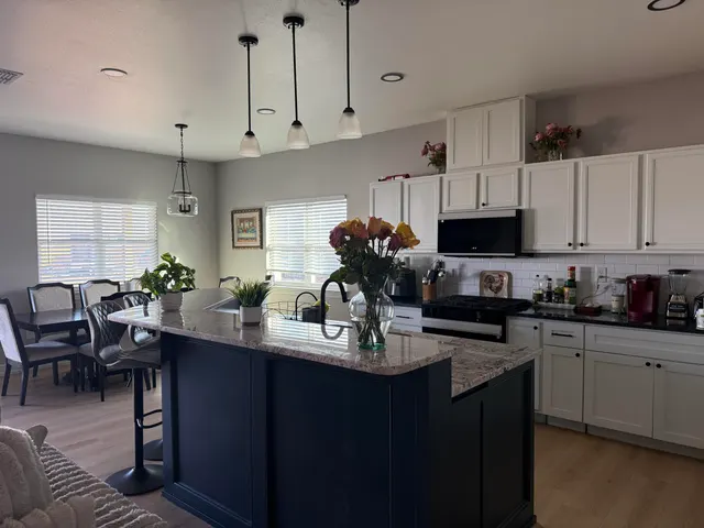 Photo 4 — 217 Redwood Avenue, Lubbock, TX 79403