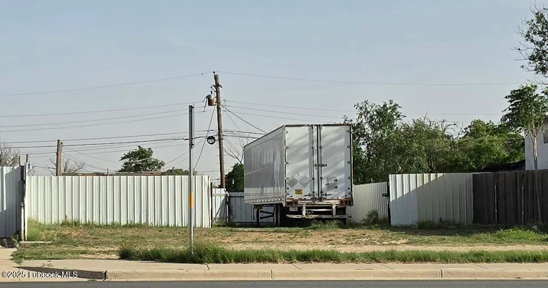 Front exterior — 1209 Seminole Road, Lamesa, TX 79331