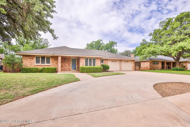 Photo 2 — 1804 E Hester Street, Brownfield, TX 79316