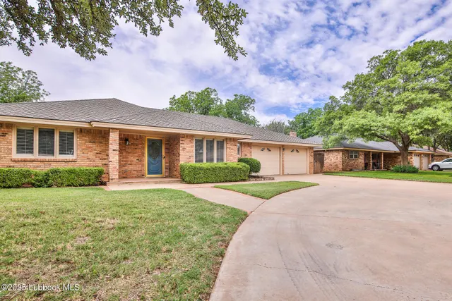 Photo 3 — 1804 E Hester Street, Brownfield, TX 79316