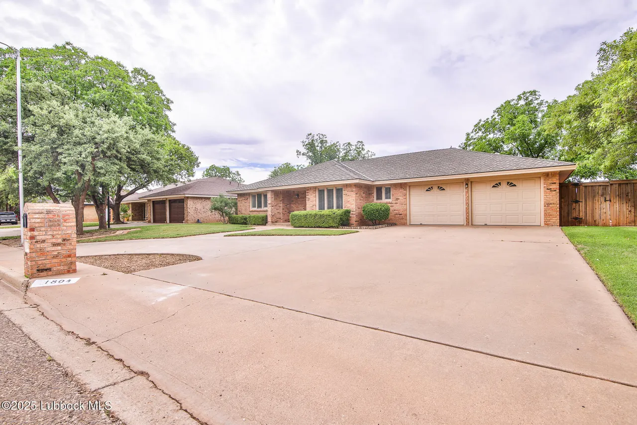 Photo 4 — 1804 E Hester Street, Brownfield, TX 79316