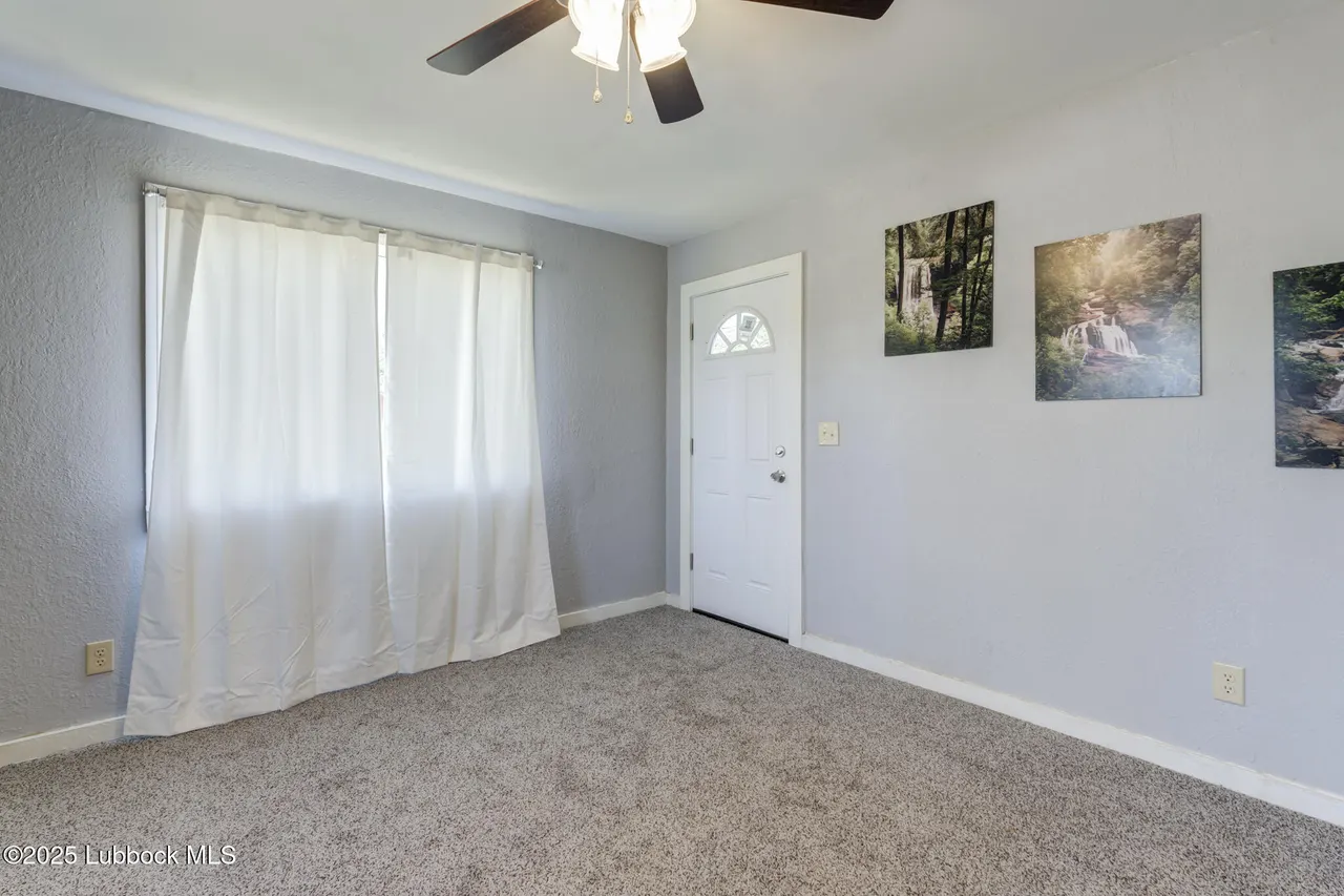 Photo 4 — 2029 N 4th Street, Tahoka, TX 79373