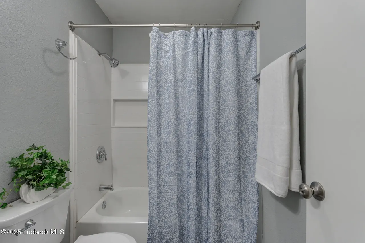 Photo 9 — 2029 N 4th Street, Tahoka, TX 79373