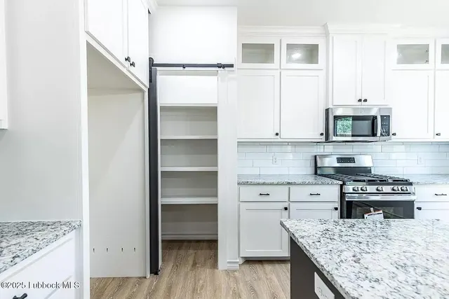 Photo 5 — 2113 20th Street A & B, Lubbock, TX 79411