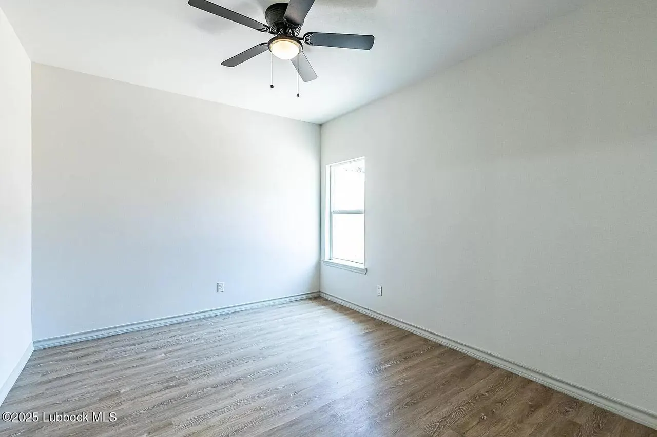 Photo 17 — 2113 20th Street A & B, Lubbock, TX 79411