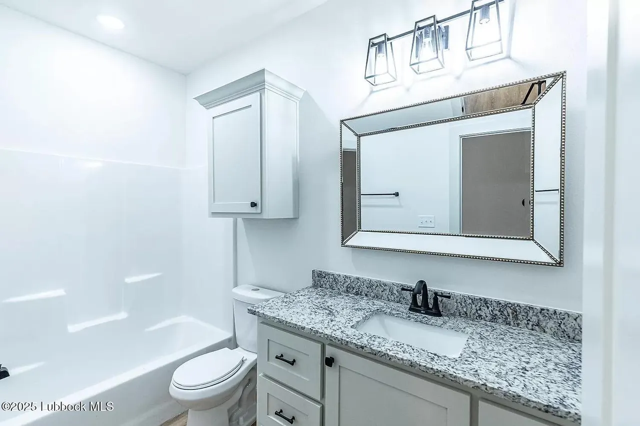 Photo 20 — 2113 20th Street A & B, Lubbock, TX 79411