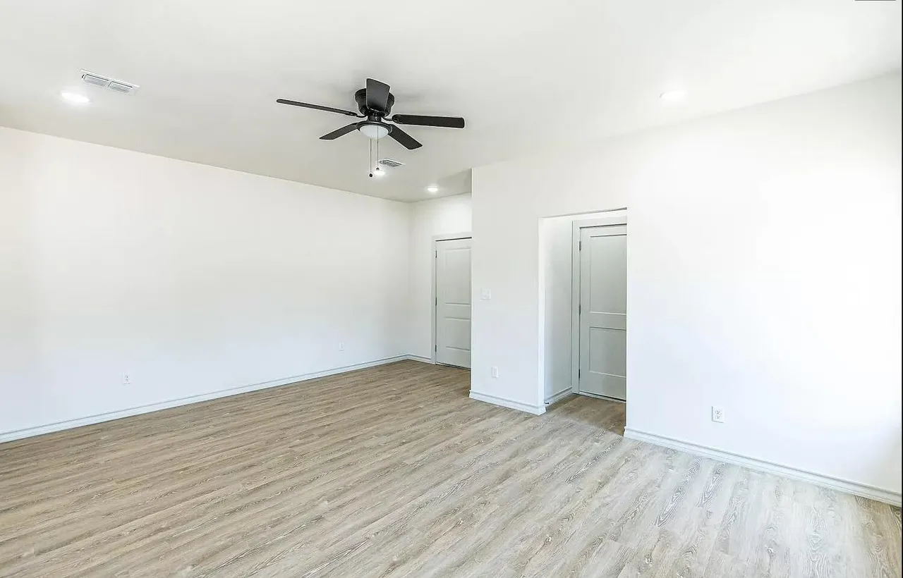 Photo 27 — 2113 20th Street A & B, Lubbock, TX 79411