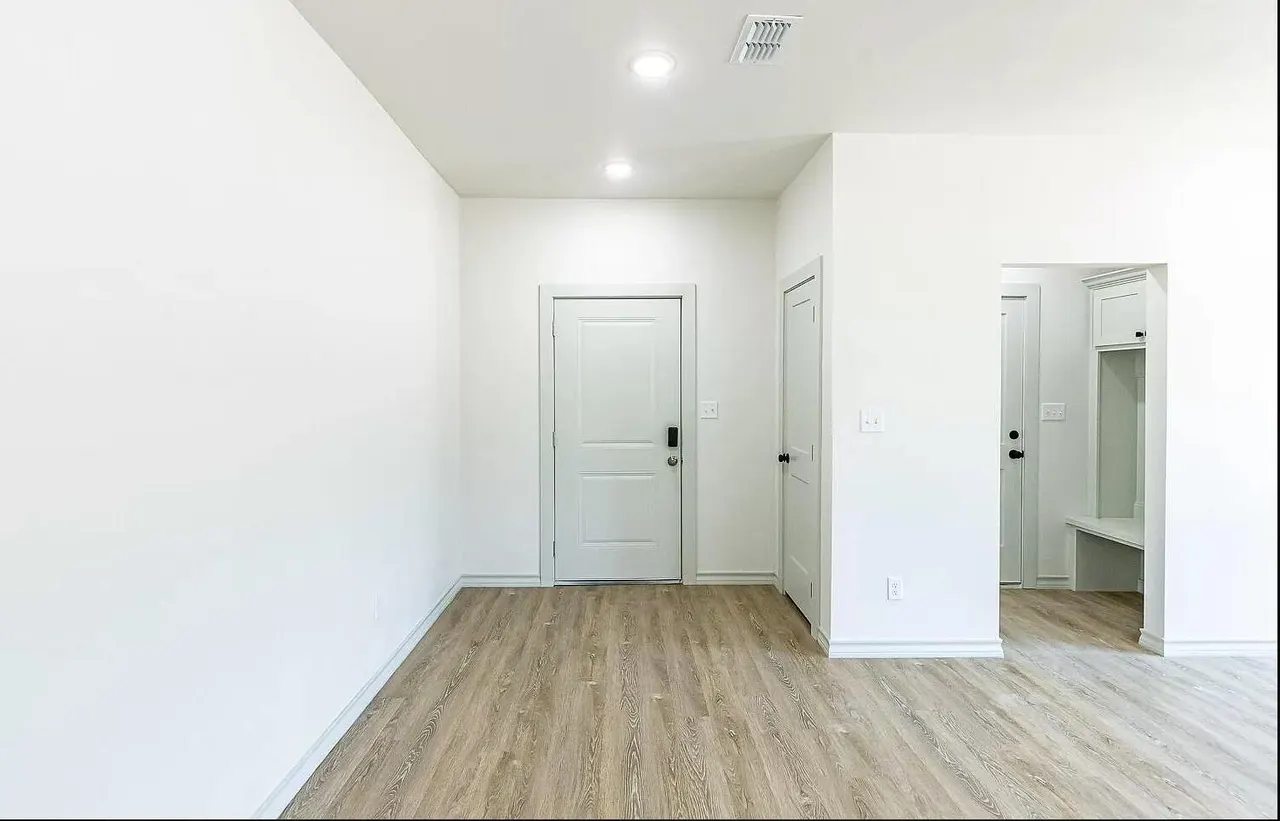 Photo 29 — 2113 20th Street A & B, Lubbock, TX 79411