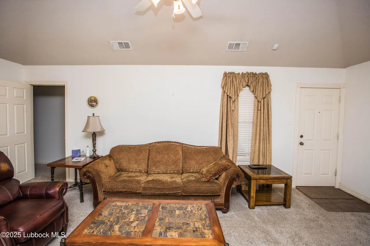 Photo 12 — 519 N Flint Avenue, Lubbock, TX 79415