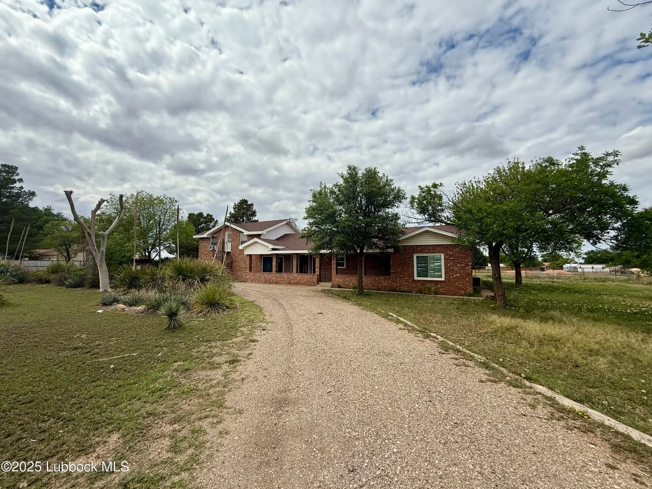 Photo 2 — 8014 County Rd 5840, Shallowater, TX 79363