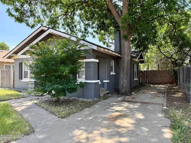 Photo 2 — 2115 15th Street, Lubbock, TX 79401