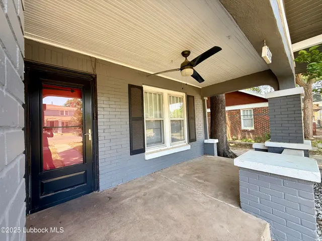 Photo 3 — 2115 15th Street, Lubbock, TX 79401