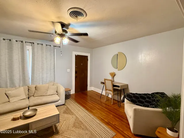 Photo 5 — 2115 15th Street, Lubbock, TX 79401