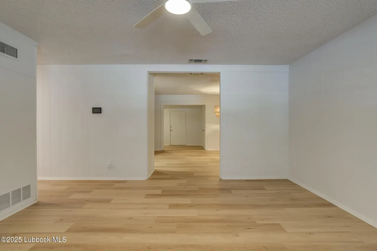 Photo 5 — 617 39th Street, Lubbock, TX 79404