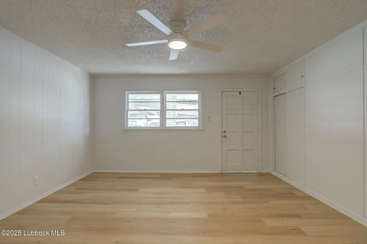 Photo 9 — 617 39th Street, Lubbock, TX 79404