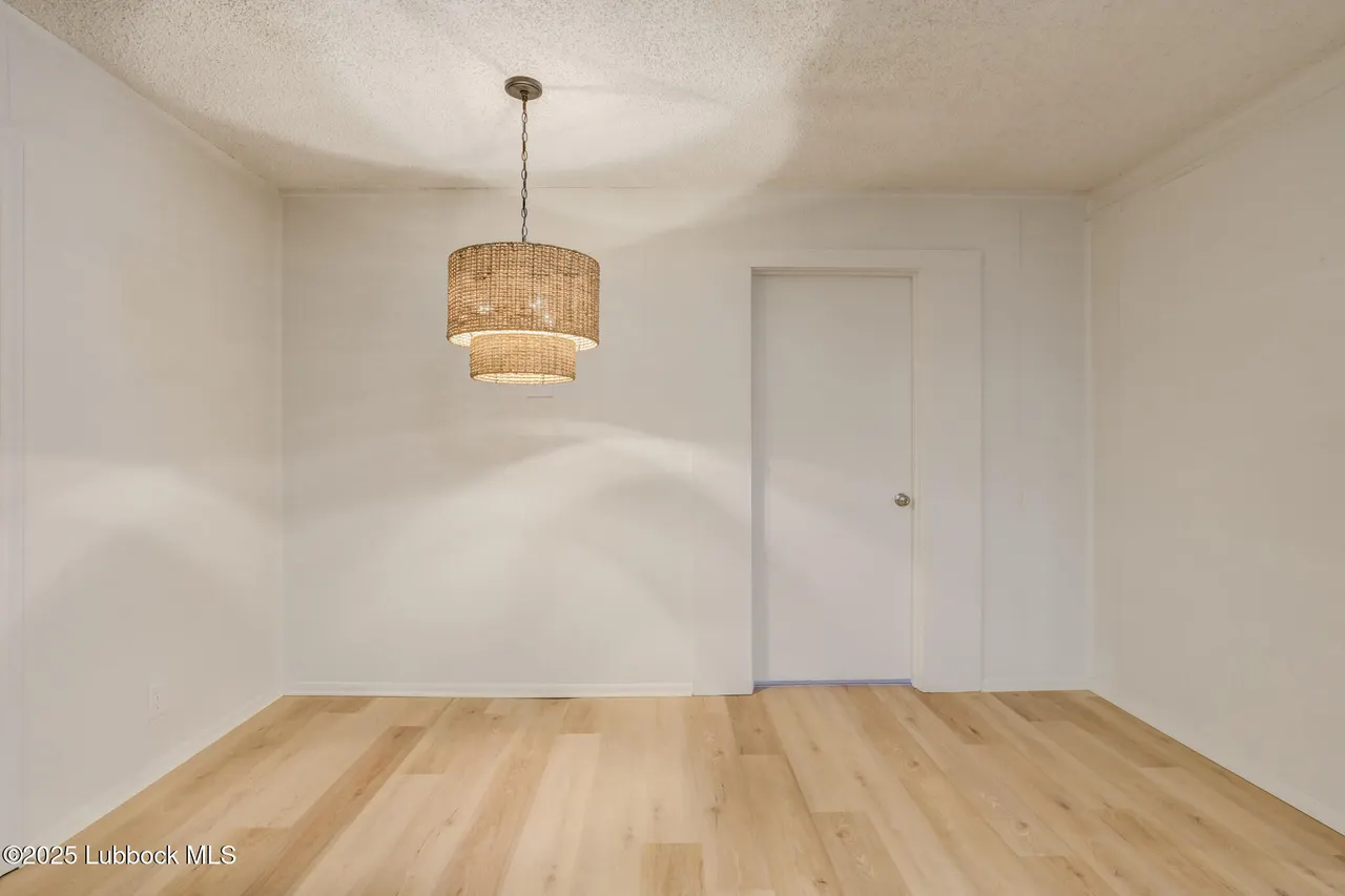 Photo 17 — 617 39th Street, Lubbock, TX 79404