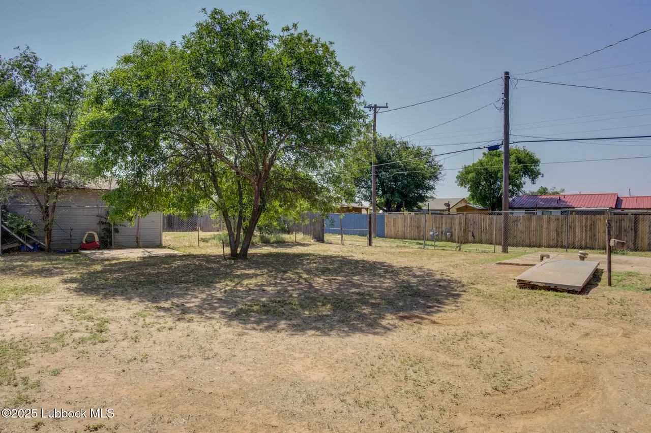 Photo 48 — 617 39th Street, Lubbock, TX 79404