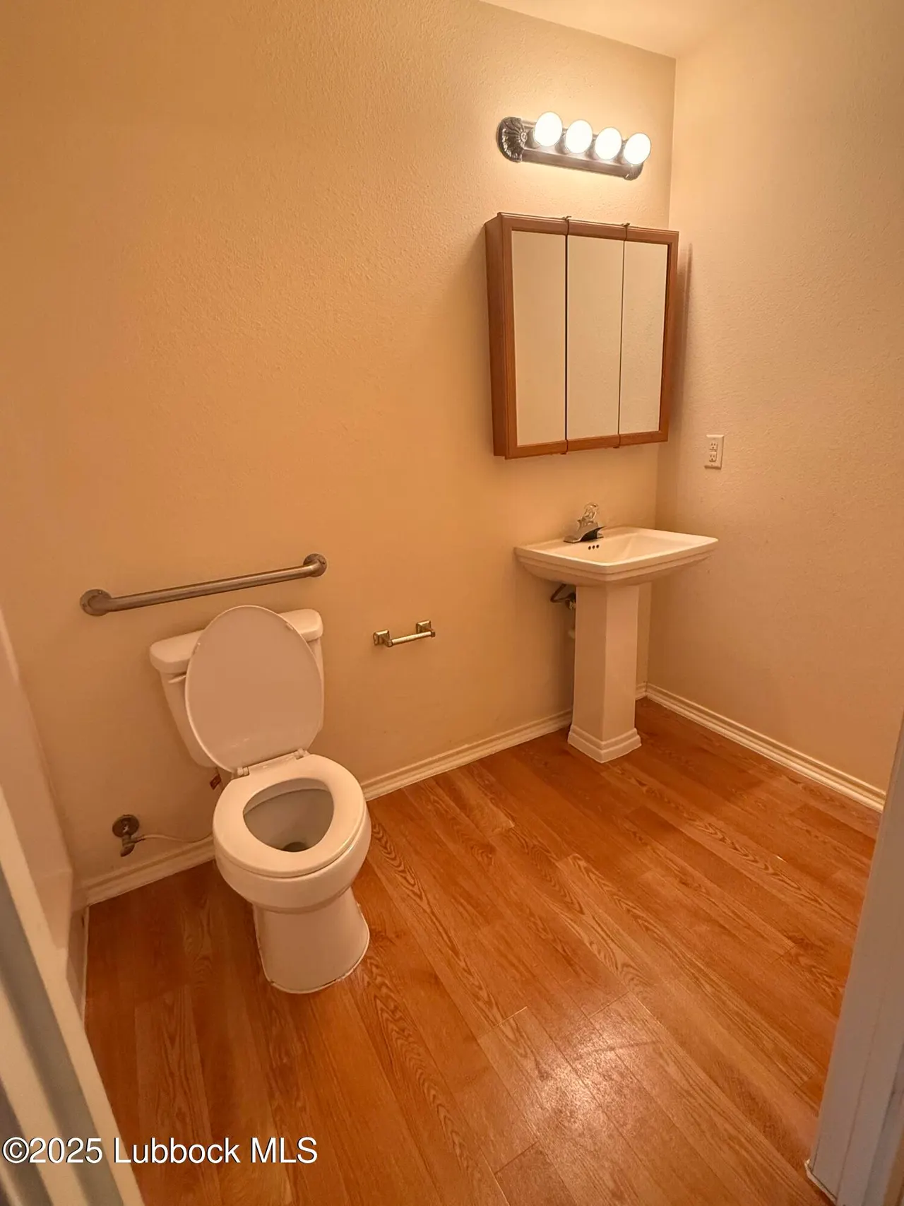 Photo 17 — 307 E 3rd Street, Muleshoe, TX 79347