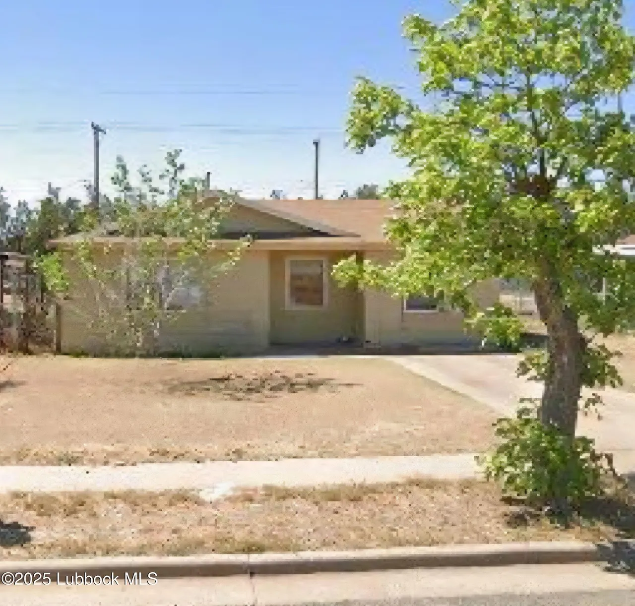 Photo 2 — 2444 E 30th Street, Lubbock, TX 79404