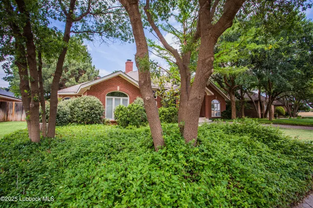 Photo 3 — 1809 Carter Drive, Brownfield, TX 79316