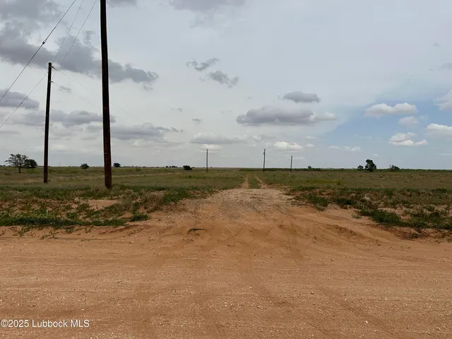 Photo 2 — 630 County Rd 535, Meadow, TX 79345