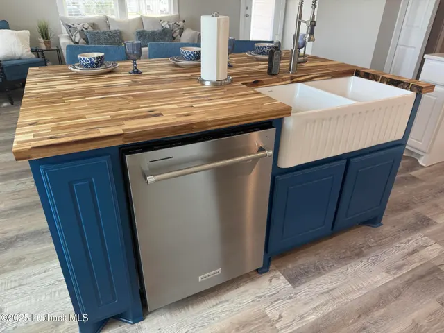 Photo 8 — 2019 41st Street, Lubbock, TX 79412