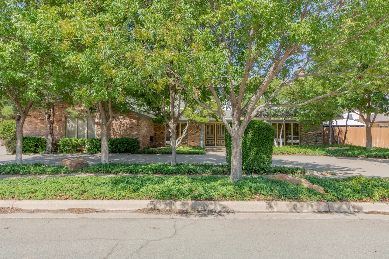 Front exterior — 1804 Albany Avenue, Lubbock, TX 79416
